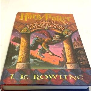 FIRST AMERICAN EDITION Harry Potter and the Sorcerer's Stone Book